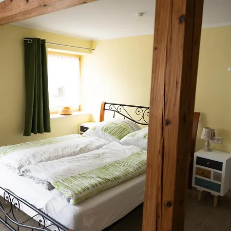 Michlhof Apartman *