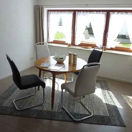 Michlhof Apartman *